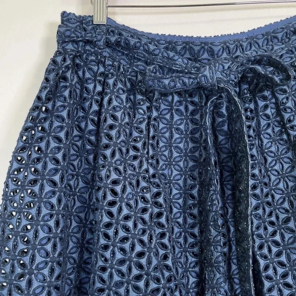 Banana Republic  Laser Cut Limited Edition Belted Eyelet Mini Skirt - Picture 4 of 10